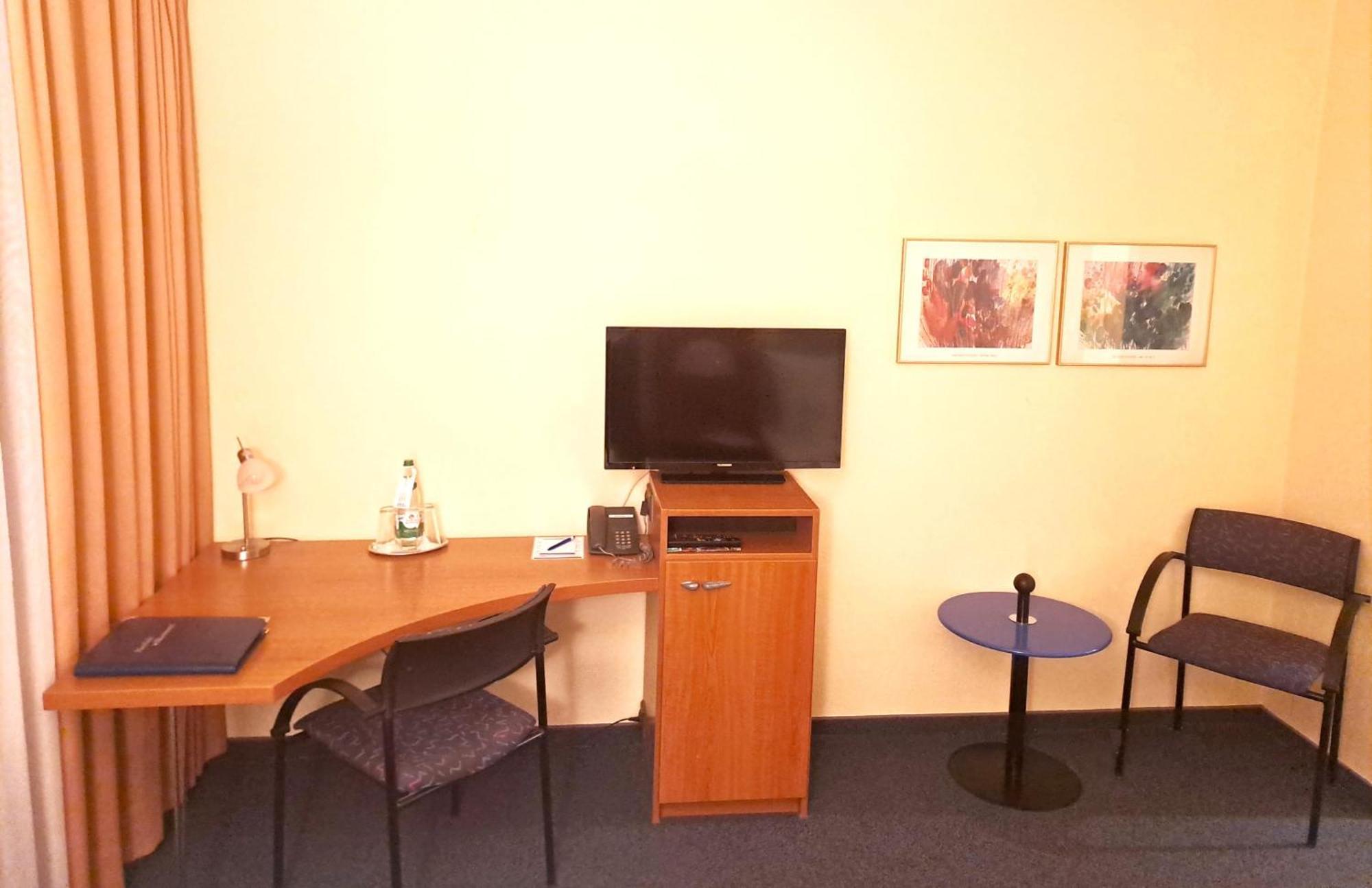 Transmar Travel Hotel Биндлах Екстериор снимка